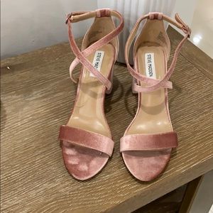 Steve Madden Velvet Rose pink heel